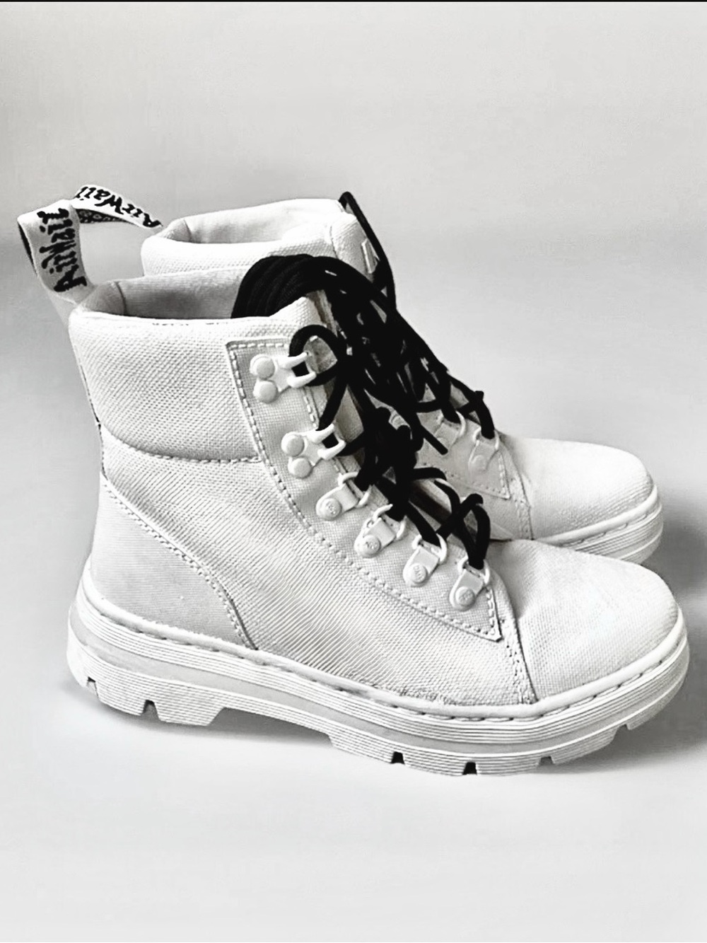 Dr Martens Combs W Canvas White Lace Up Rubber Lug Sole Combat Boots, Size 6W